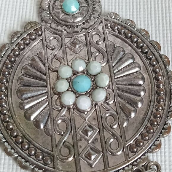 Etcetera ect! Silver Tone Dreamcatcher Feather Charms Pendant Statement Necklace - Picture 6 of 12